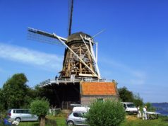 Windmill 'Sweachmermolen' in Boornzwaag (Friesland)