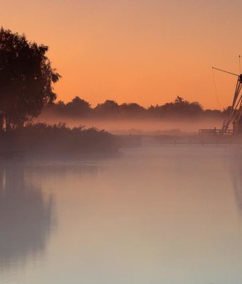 Windmill 'De Helper' in Paterswoldsemeer, Haren (Groningen)