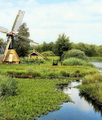 Windmill 'De Wicher' in Kalenberg (Overijssel)