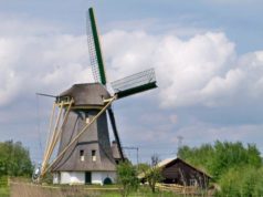 Windmill 'De Onrust' in Muiderberg (North Holland)