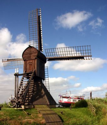 Windmill 'Dorismooltsje' in Oudega (Friesland)