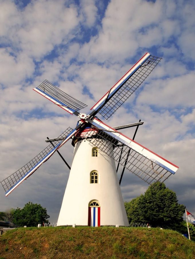 Windmill 'St Anna' in Weert (Limburg)