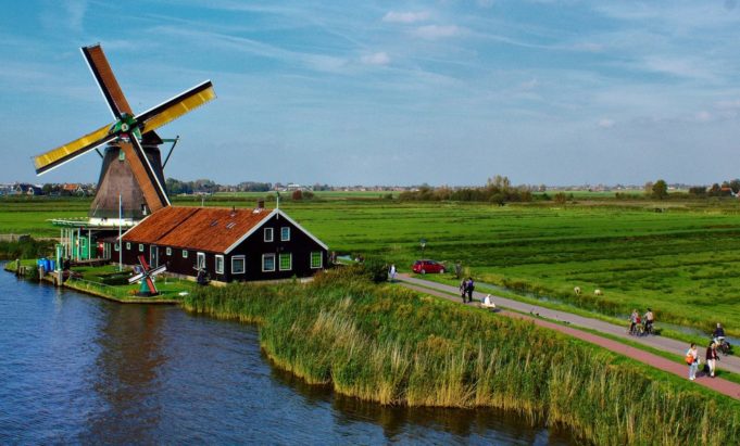 Windmill 'De Zoeker' at Zaanse Schans