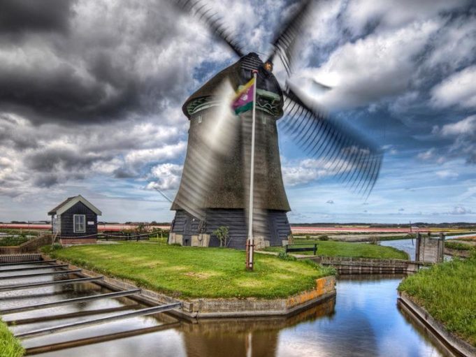 Windmill 'Noorder M' in Sint-Maartensvlotbrug (North Holland)