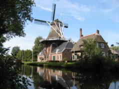 Did you know that Windmill 'De Wachter' in Zuidlaren is more than a windmill? The Windmill Museum comprises also a clog workshop, bakery and grocery shop, smithy and you can take a cruise on a steam-powered boat.